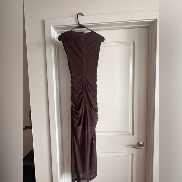 X Revolve Isabella Midi Dress in Umber Brown
MISHA - Picture 6 of 6